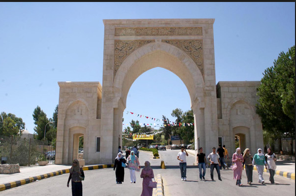 جامعة البلقاء التطبيقية تعقد دورة التطرف وخطره والتوسط والاعتدال لأئمة ووعاظ محافظة البلقاء