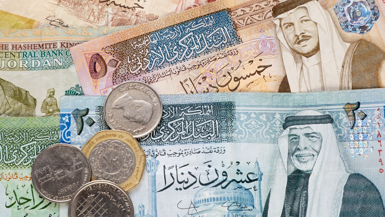 إجمالي الدين العام يبلغ 109.7% من الناتج المحلي الإجمالي