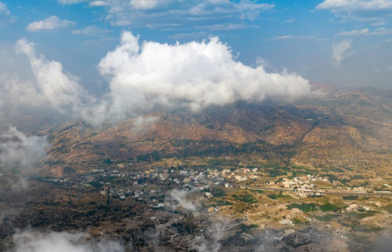 استمتع برحلة المغامرات المثيرة في مدينة تنومة والجبال الخلابة