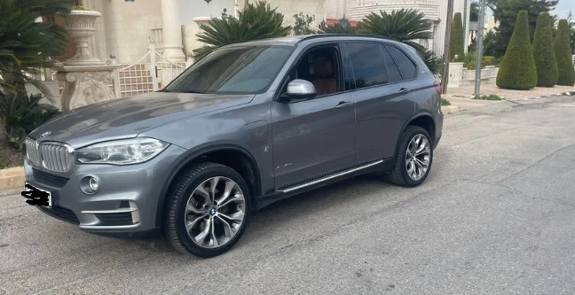 سيارة BMW X5 plug-in hybrid 2017 وارد وصيانة وكالة فحص كامل.