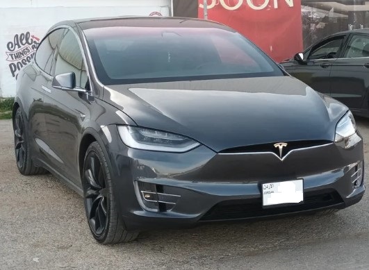 tesla model X D100 كاش أو أقساط 