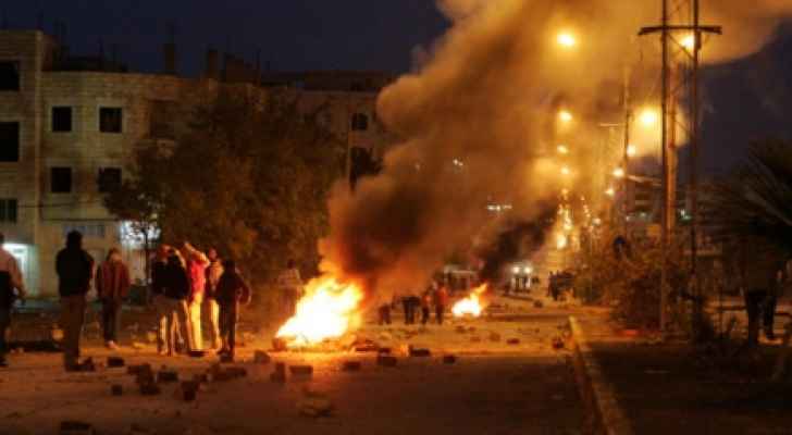 دير علا  ..  شغب واشعال اطارات بالشارع ومحاولة الاعتداء على المركز الامني بسبب "جثة البركة"