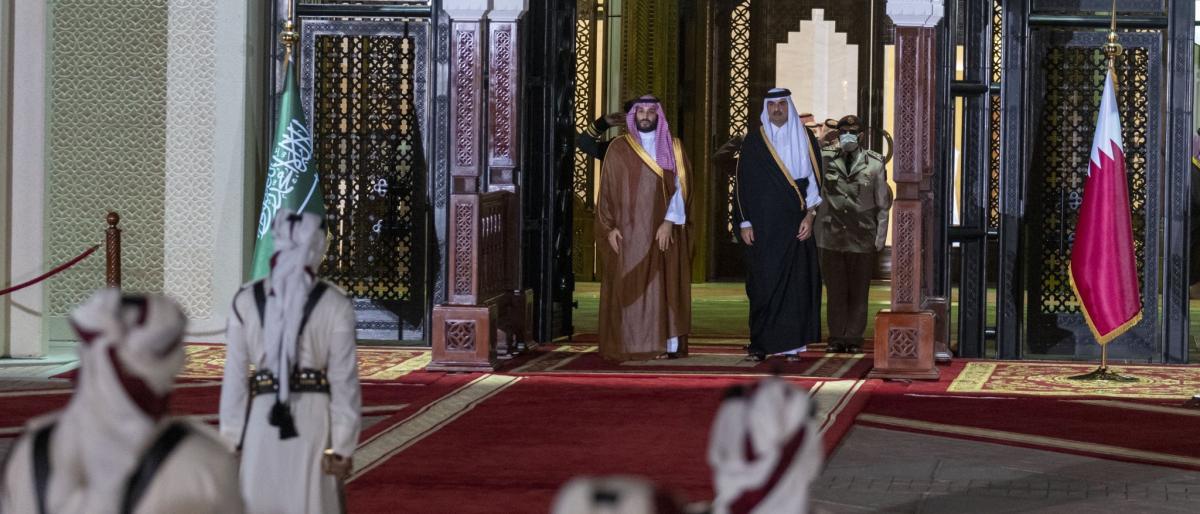 أمير قطر مرحّباً ببن سلمان: علاقتنا تقوم على أسس راسخة  ..  فيديو 