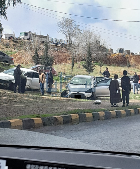 حادث سير مروع بين مركبتين في صويلح - صور 