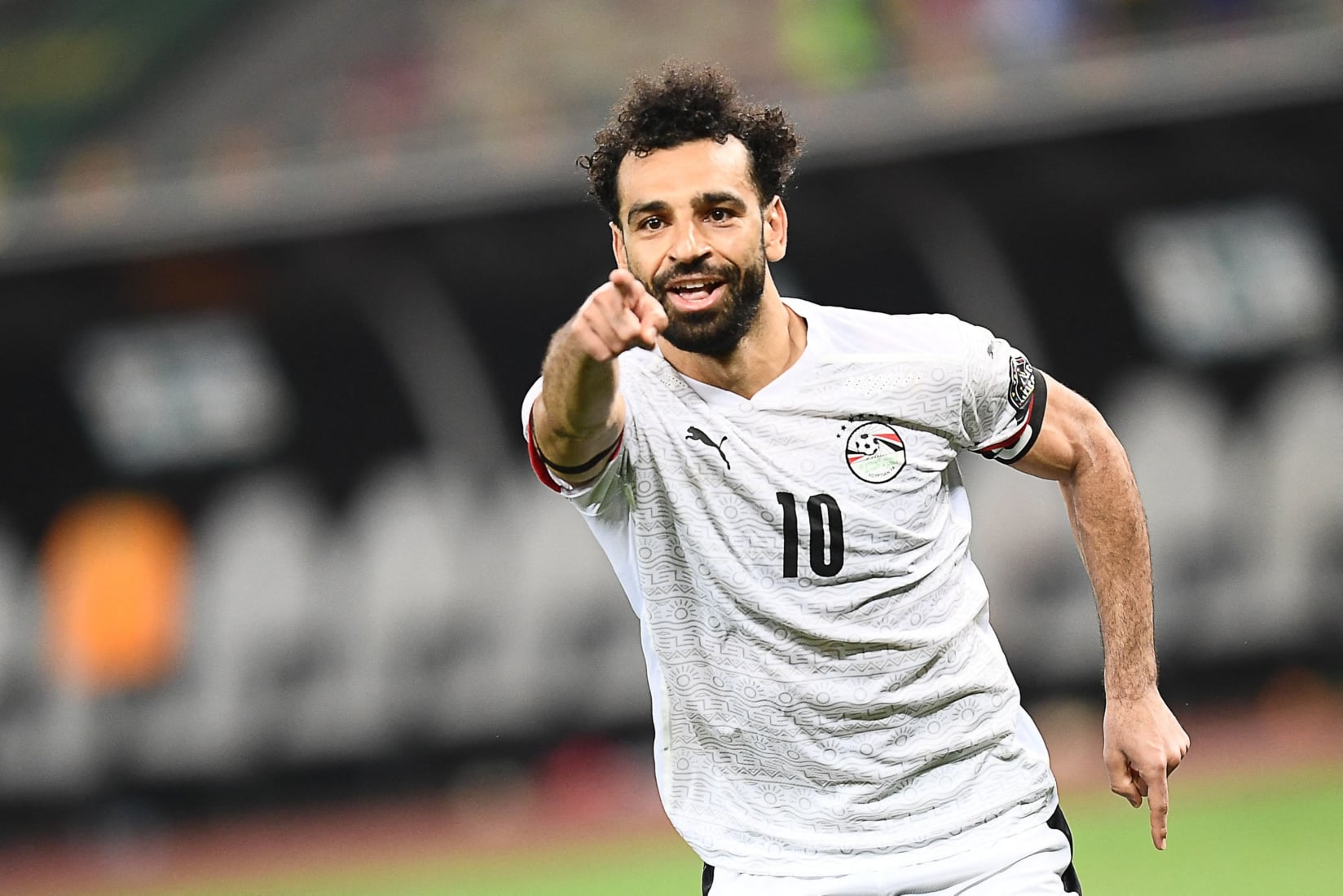 متوجهاً إلى دبي ..  محمد صلاح يغادر معسكر منتخب مصر في الكويت