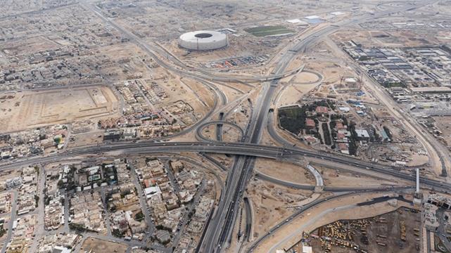 العرب القطرية: افتتاح نفق و جسر جديدين على تقاطع "مسيمير"