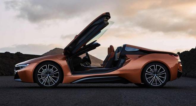 بالصور .. BMW تكشف عن نسخها الخاصة من «i8 Roadster»