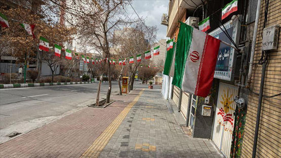 ايران تسجل 111 وفاة جديدة بكورونا