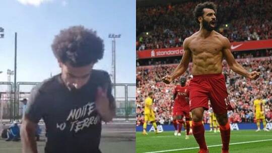 شبيه محمد صلاح يلعب كرة القدم في الصعيد المصري ..  فيديو 