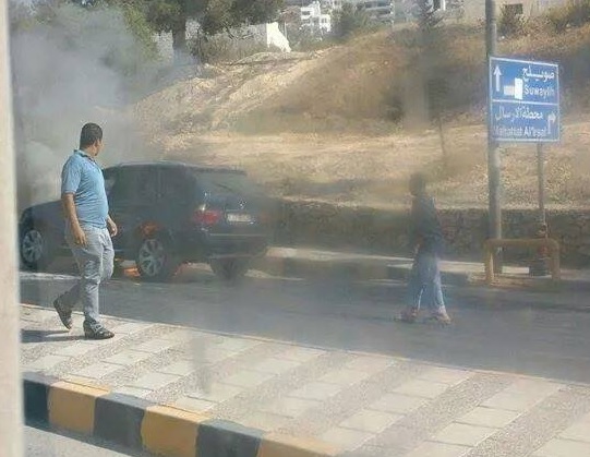 صويلح : إشتعال مركبة في منطقة الكمالية (صور)