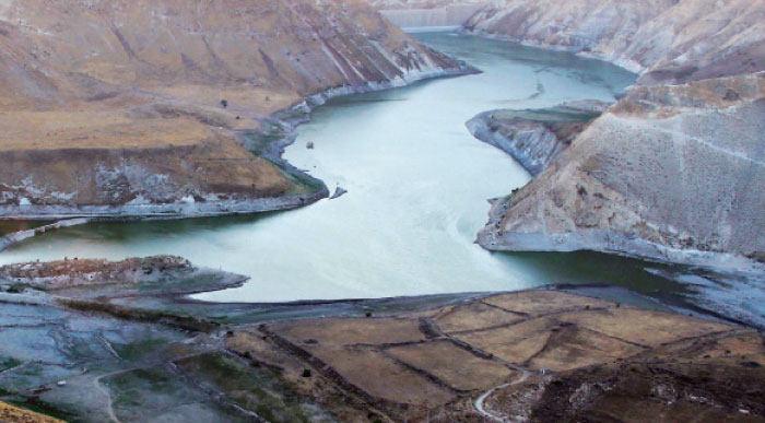 مدير عام اتحاد المزارعين لـ"سرايا": كان من الاجدر على الحكومة اطلاق مبادرات لانشاء السدود بدلًا من توقيع اتفاقية النوايا