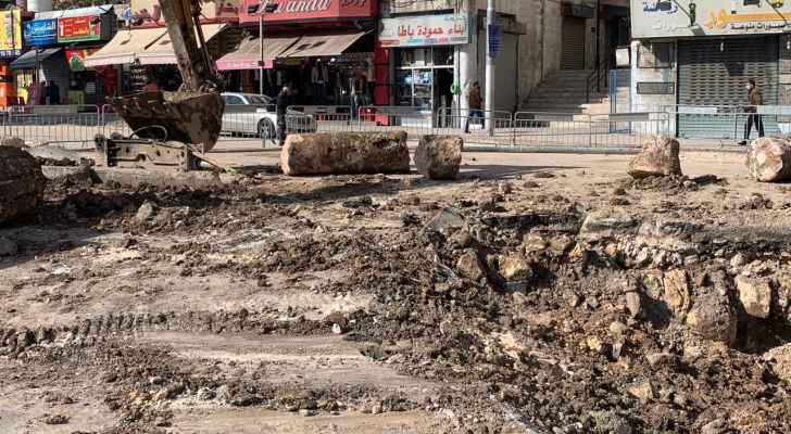 "الآثار العامة" تكشف حقيقة العثور على دفائن من الذهب الكنوز في وسط عمان