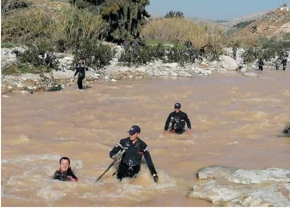 "القى فلذات كبده في سيل الزرقاء"  ..  سرايا تكشف تفاصيل جديدة عن الجريمة المروعة التي هزت الأردنيين