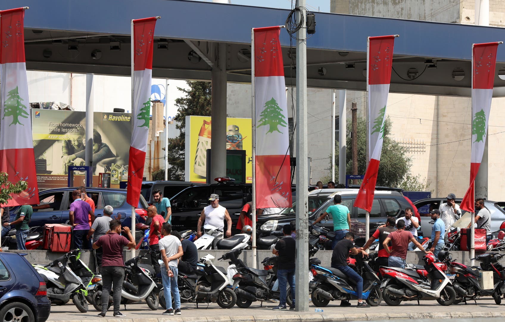 وصول صهاريج النفط الإيراني إلى لبنان